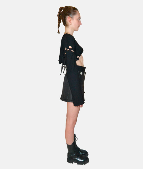 Jupe courte noire matelassée asymétrique